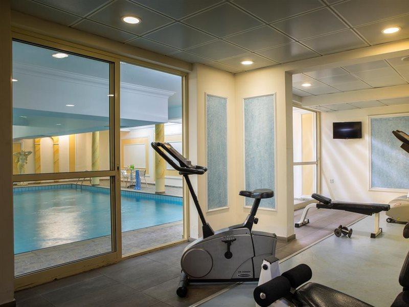 Kapetanios Limassol Hotel ภายนอก รูปภาพ