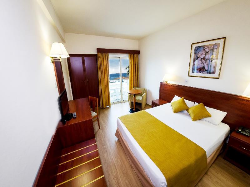 Kapetanios Limassol Hotel ภายนอก รูปภาพ