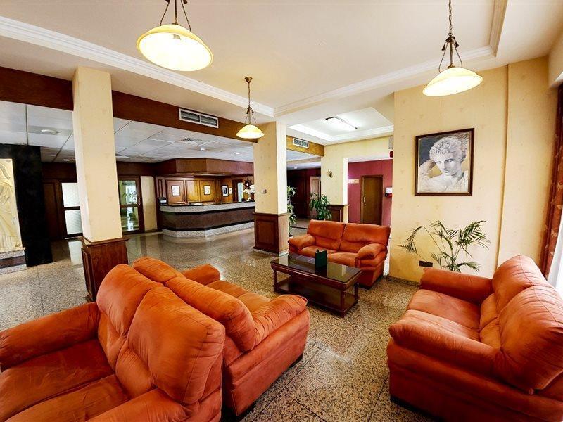 Kapetanios Limassol Hotel ภายนอก รูปภาพ