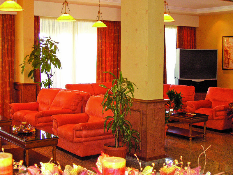 Kapetanios Limassol Hotel ภายนอก รูปภาพ