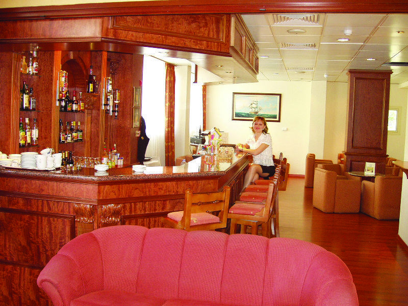 Kapetanios Limassol Hotel ภายนอก รูปภาพ