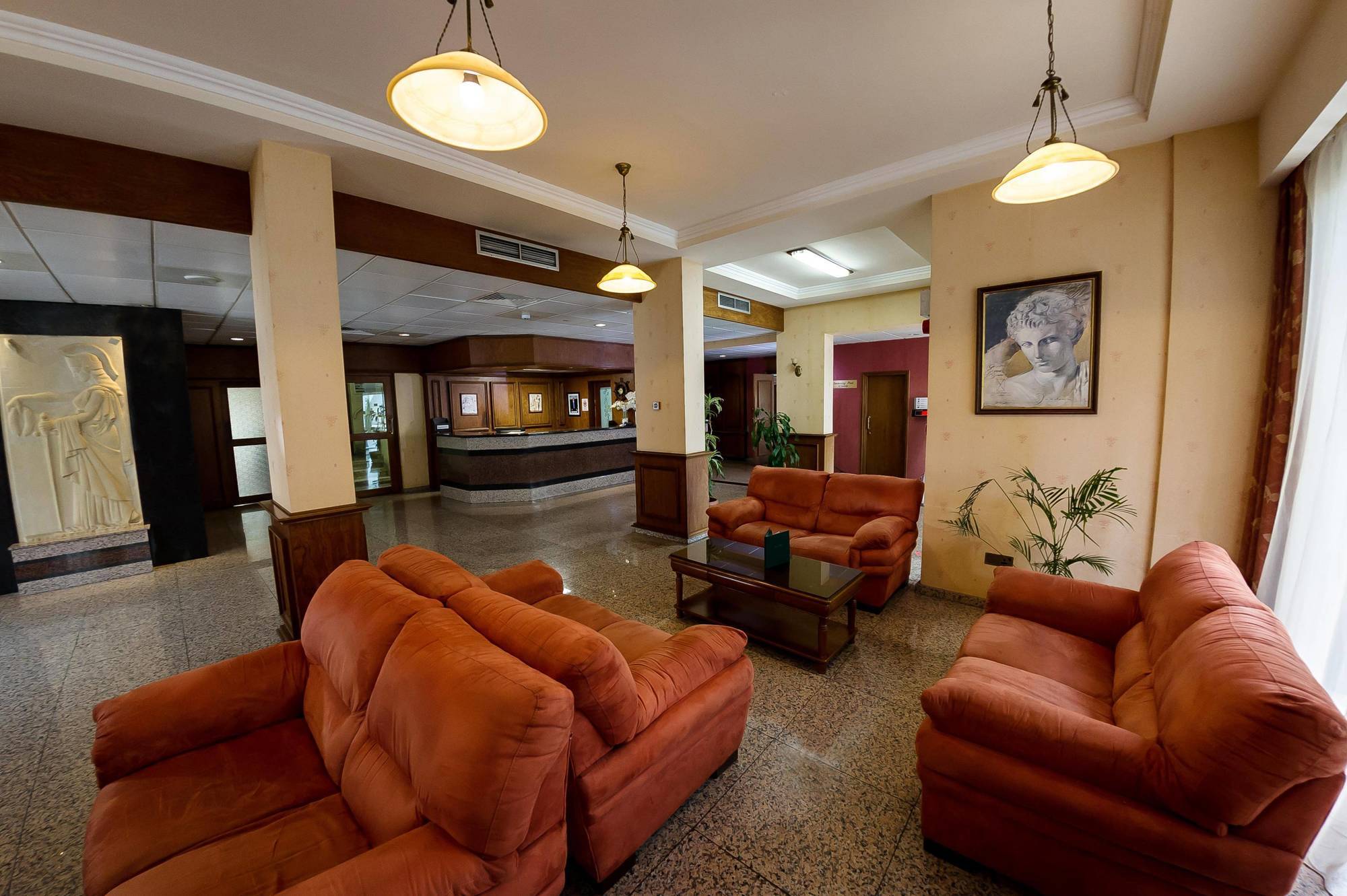Kapetanios Limassol Hotel ภายนอก รูปภาพ